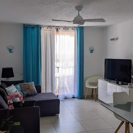 Parque Santiago 1 Next To The * Playa de las Americas (Tenerife)