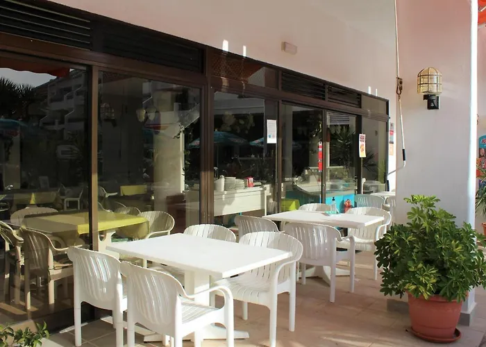 Parque Santiago 1 Next To The 플라야데라스아메리카스